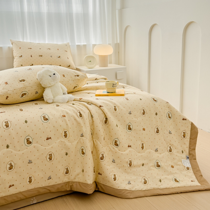 91家纺网 家纺一手货源 找家纺 金丝鸟家纺 2024新款全棉棉花夏被四件套 美美熊