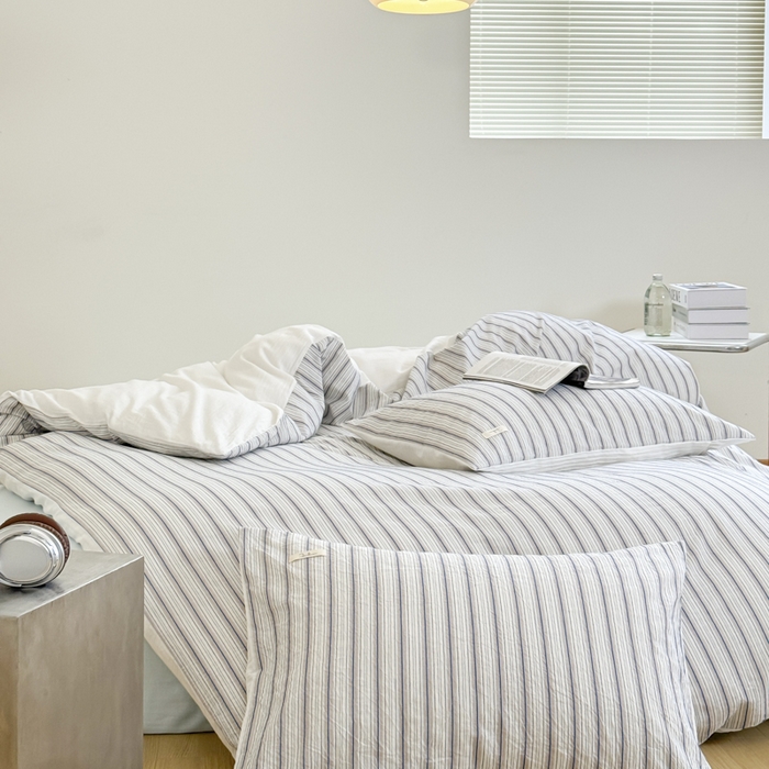 91家纺网 家纺一手货源 找家纺 玛奇朵 新款全棉色织立体提花四件套-海街日记 海街日记-蓝咖（搭配白色床单）