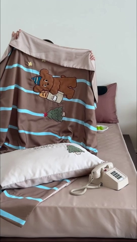 91家纺网 家纺一手货源 找家纺 黛舒家居 2024新款天丝条纹夏被款 小树熊