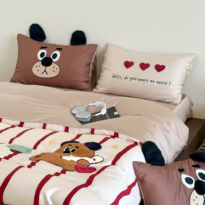 91家纺网 家纺一手货源 找家纺 黛舒家居 2024新款天丝条纹款四件套 面包熊