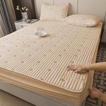 91家纺网 家纺一手货源 找家纺 暖季家纺 2025新款磨毛刺绣款床笠 小蝴蝶结-卡其