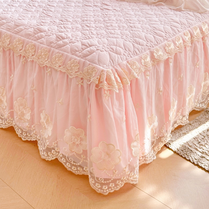 91家纺网 家纺一手货源 找家纺 （总）罗艺轩 2024新款公主风水洗棉夹棉单床裙-浪漫满屋床