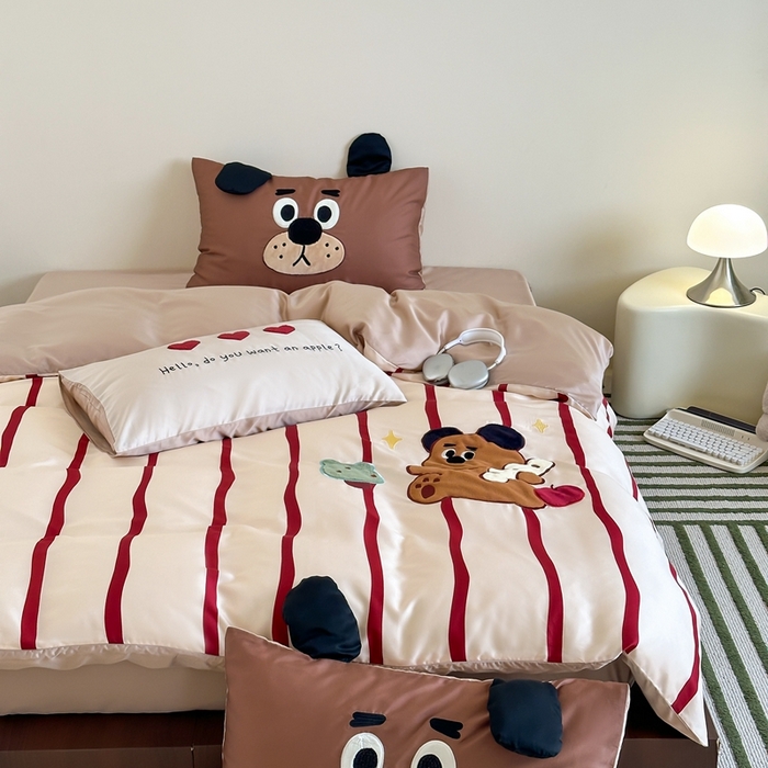 91家纺网 家纺一手货源 找家纺 黛舒家居 2024新款天丝条纹款四件套 面包熊