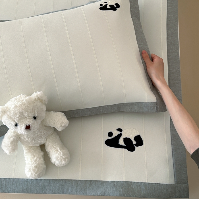 91家纺网 家纺一手货源 找家纺 时年 2024新款7A抗菌提花毛巾绣冰丝凉席（充值会员优惠10元） 冰丝毛巾绣-熊猫嘟嘟