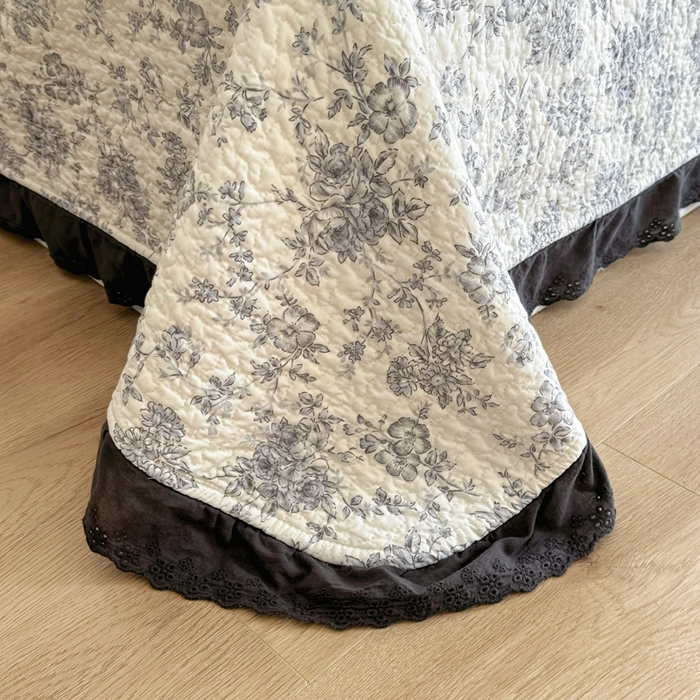 91家纺网 家纺一手货源 找家纺 添越 2024新款纯棉砂洗床盖 赫本风