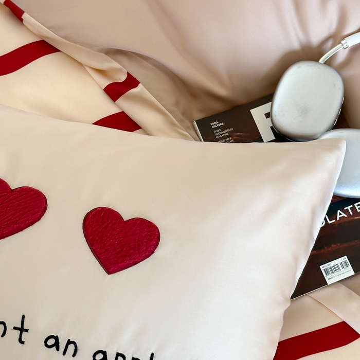 91家纺网 家纺一手货源 找家纺 黛舒家居 2024新款天丝条纹款四件套 面包熊