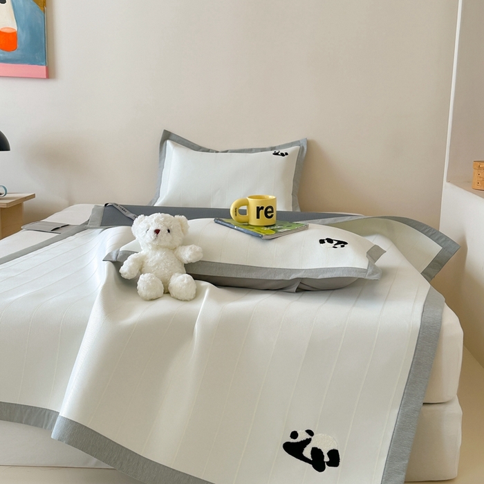 91家纺网 家纺一手货源 找家纺 时年 2024新款7A抗菌提花毛巾绣冰丝凉席（充值会员优惠10元） 冰丝毛巾绣-熊猫嘟嘟