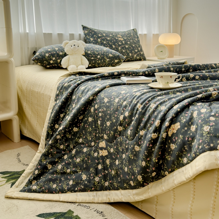 91家纺网 家纺一手货源 找家纺 金丝鸟家纺 2024新款全棉棉花夏被四件套 蔷薇布偶熊