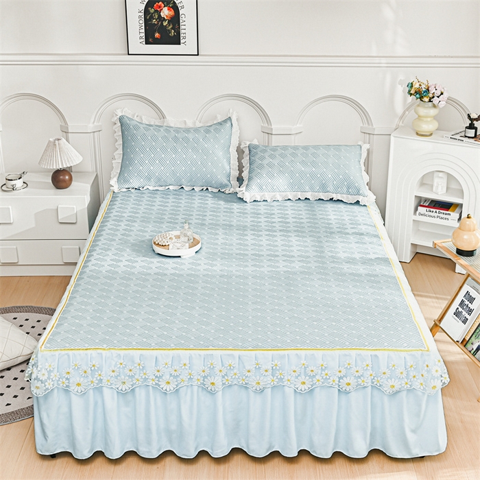 91家纺网 家纺一手货源 找家纺 共鸣沙发垫 2024新款A类凉感冰豆豆透气小菊花床裙系列 床裙冰豆小菊花蓝灰