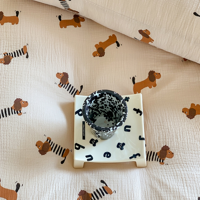 91家纺网 家纺一手货源 找家纺 萝莉家纺2025新款全棉双层皱皱纱四件套 腊肠狗