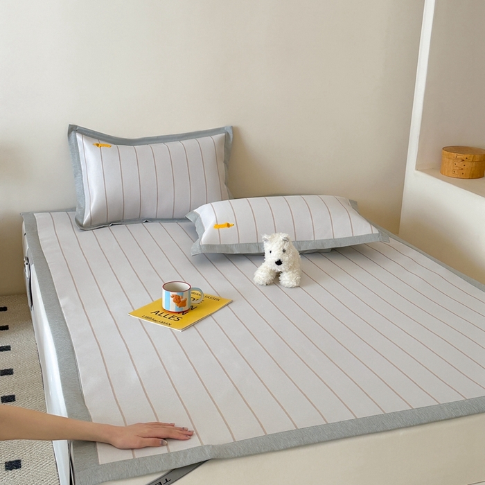 91家纺网 家纺一手货源 找家纺 时年 2024新款7A抗菌提花毛巾绣冰丝凉席（充值会员优惠10元） 冰丝毛巾绣-腊肠狗