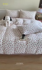 91家纺网 家纺一手货源 找家纺 萝莉家纺2025新款全棉双层皱皱纱四件套 甜甜草莓