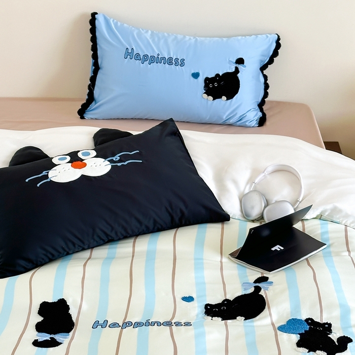 91家纺网 家纺一手货源 找家纺 黛舒家居 2024新款天丝条纹款四件套 黑色猫咪