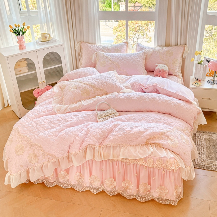 91家纺网 家纺一手货源 找家纺 （总）罗艺轩 2024新款公主风水洗棉夹棉床裙款四件套-浪漫满屋床