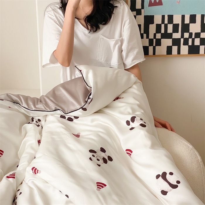 91家纺网 家纺一手货源 找家纺 圆岛家纺 2024新款萌宠数码印花四件套 熊猫崽崽