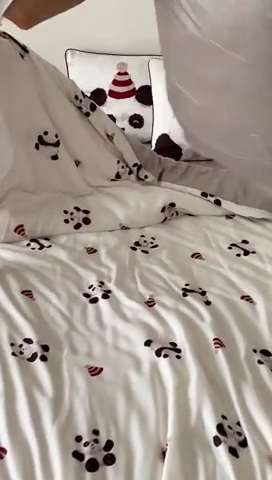 91家纺网 家纺一手货源 找家纺 圆岛家纺 2024新款萌宠数码印花四件套 熊猫崽崽