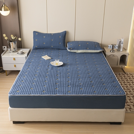 91家纺网 家纺一手货源 找家纺 暖季家纺 2025新款磨毛刺绣款床笠 小樱桃-宾利蓝