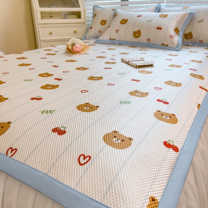 91家纺网 家纺一手货源 找家纺 布卢姆床垫 新款A类数码印花冰藤席夏凉席--床席款 樱桃熊