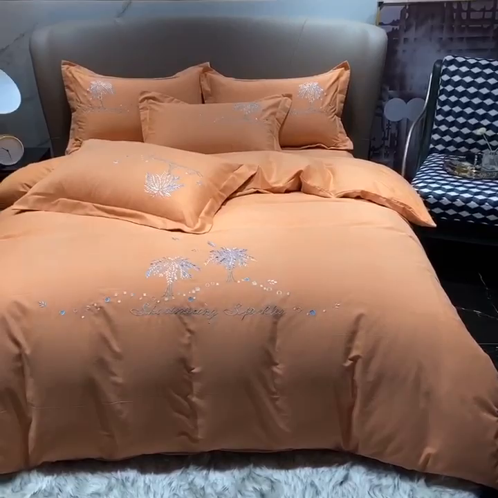 91家纺网 家纺一手货源 找家纺 艾迪尚家纺 2025新款纯色生态磨毛绣花四件套 幸福树-桔黄