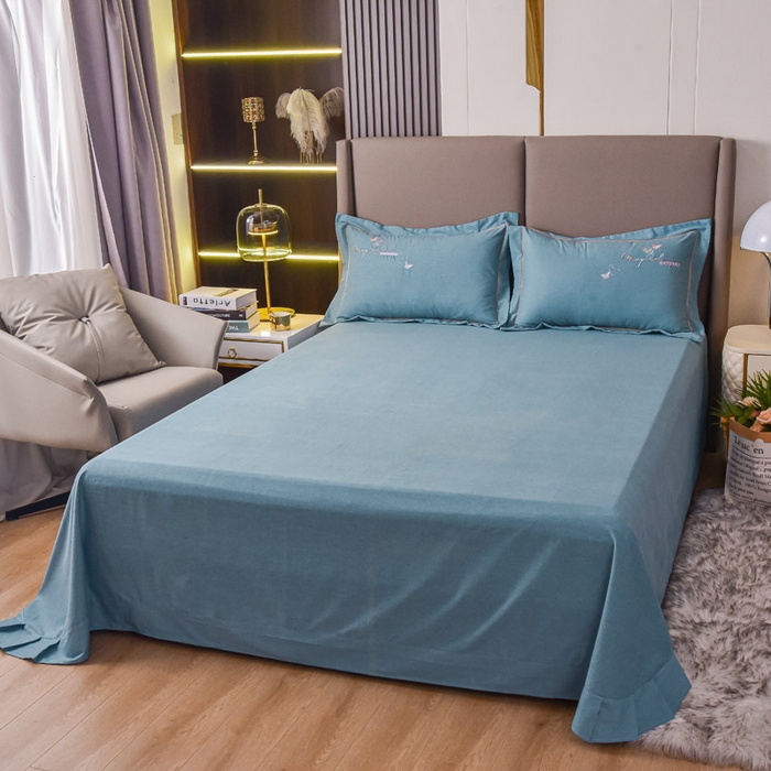 91家纺网 家纺一手货源 找家纺 艾迪尚家纺 2025新款纯色生态磨毛绣花单床单 蝶恋花-天蓝