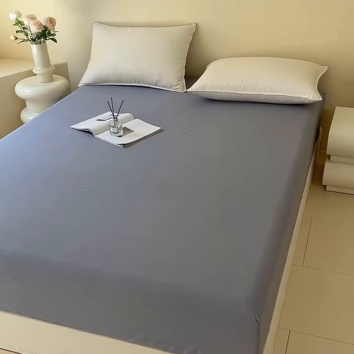 91家纺网 家纺一手货源 找家纺 艾迪尚家纺 2025新款纯色生态磨毛绣花单床笠 幸福树-浅灰