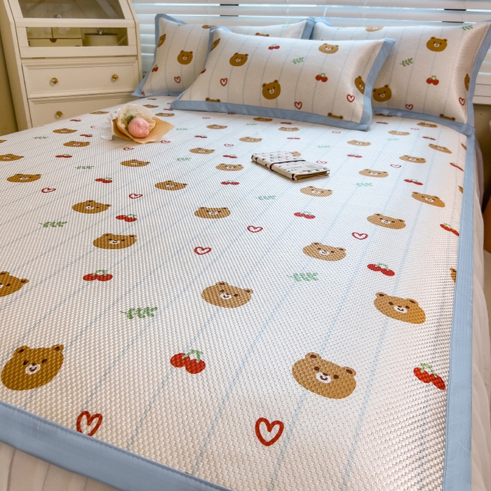 91家纺网 家纺一手货源 找家纺 布卢姆床垫 新款A类数码印花冰藤席夏凉席--床席款 樱桃熊