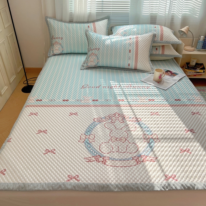 91家纺网 家纺一手货源 找家纺 顾里家纺 2024 新款凉豆豆印花席 蝴蝶结兔