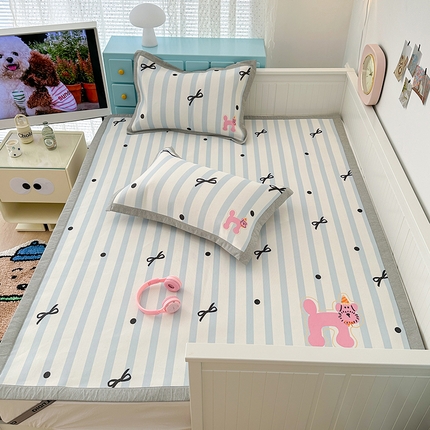 91家纺网 家纺一手货源 找家纺 昔可家纺 2024新款大版数码印花养生冰藤席 蝴蝶结狗狗