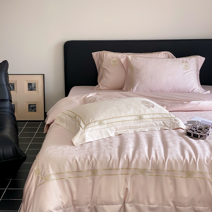 91家纺网 家纺一手货源 找家纺 MIU缪家居 2024新款100支天丝棉 （提花）自由之蝶系列四件套 自由之蝶-粉