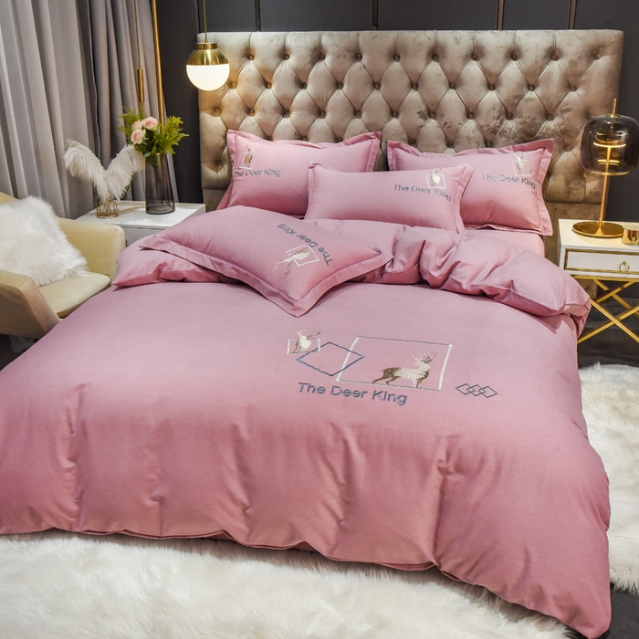 91家纺网 家纺一手货源 找家纺 艾迪尚家纺 2025新款纯色生态磨毛绣花单被套 麋鹿-豆沙