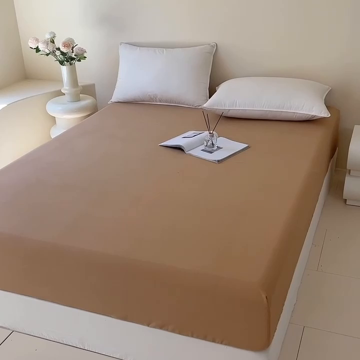 91家纺网 家纺一手货源 找家纺 艾迪尚家纺 2025新款纯色生态磨毛绣花单床笠 幸福树-驼色