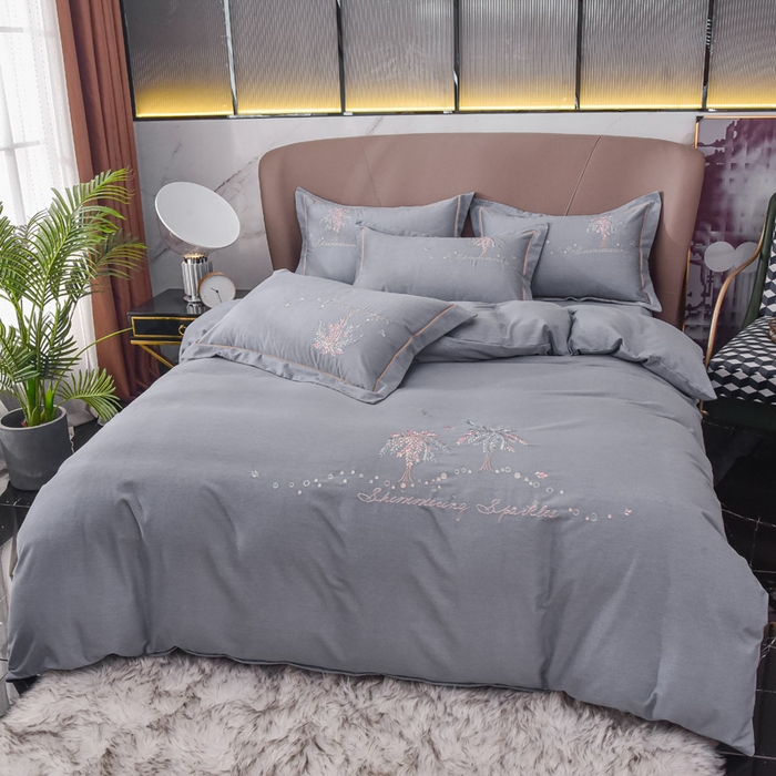 91家纺网 家纺一手货源 找家纺 艾迪尚家纺 2025新款纯色生态磨毛绣花单被套 幸福树-浅灰