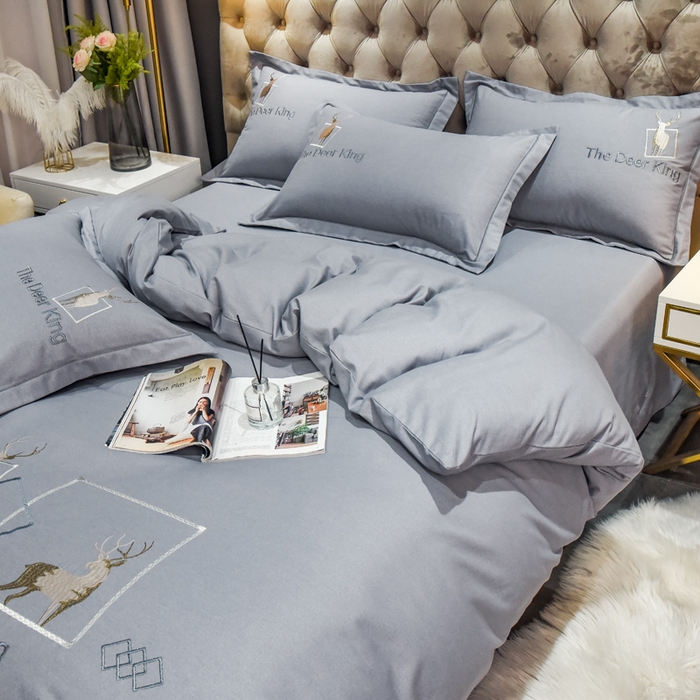 91家纺网 家纺一手货源 找家纺 艾迪尚家纺 2025新款纯色生态磨毛绣花四件套 麋鹿-高级灰