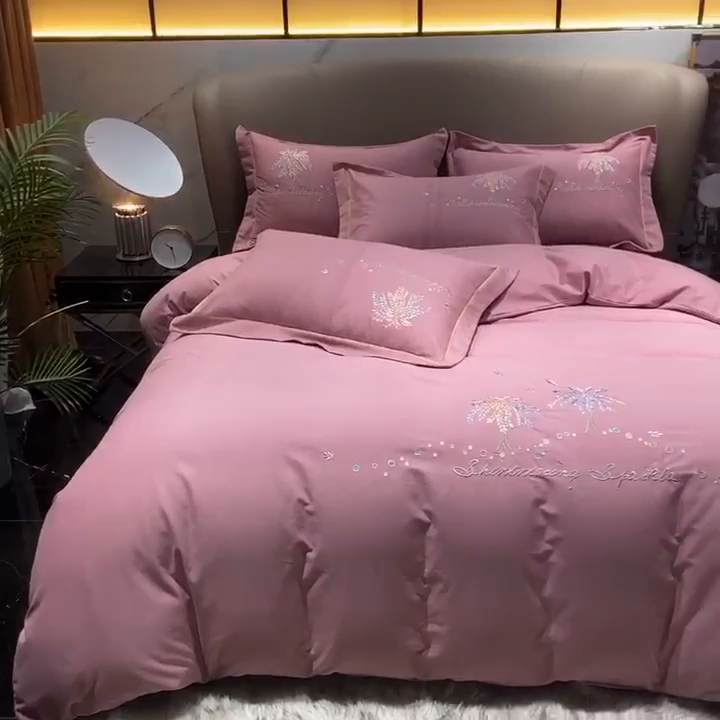 91家纺网 家纺一手货源 找家纺 艾迪尚家纺 2025新款纯色生态磨毛绣花四件套 幸福树-豆沙