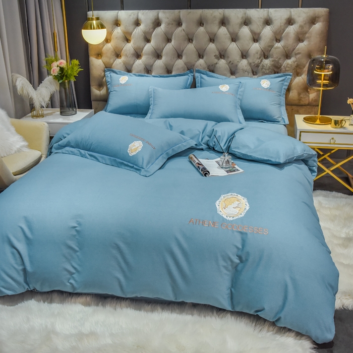 91家纺网 家纺一手货源 找家纺 艾迪尚家纺 2025新款纯色生态磨毛绣花四件套 艾薇儿-天蓝