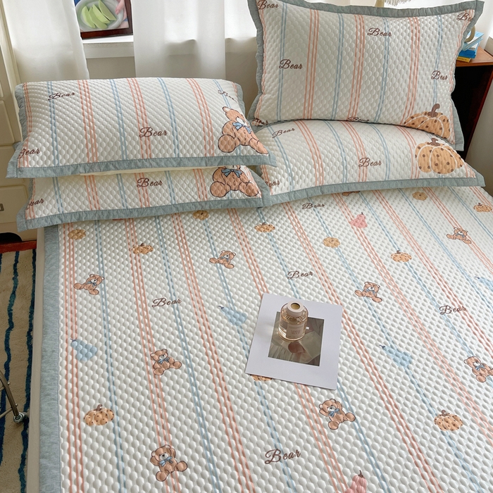 91家纺网 家纺一手货源 找家纺 顾里家纺 2024 新款凉豆豆印花席 小熊南瓜