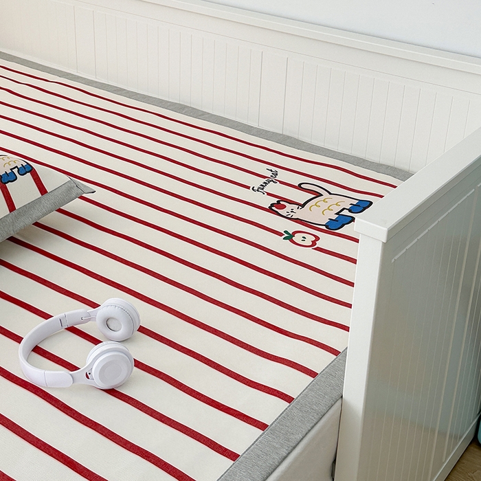 91家纺网 家纺一手货源 找家纺 昔可家纺 2024新款大版数码印花养生冰藤席 苹果猫咪