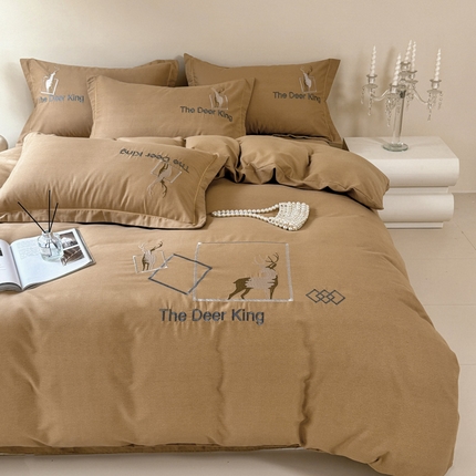 艾迪尚家纺 2025新款纯色生态磨毛绣花单被套 麋鹿-驼色