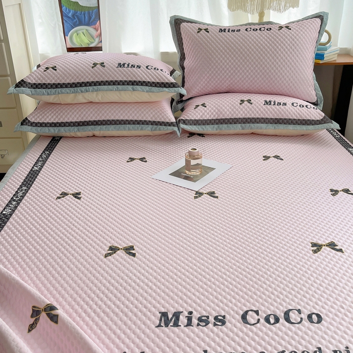 91家纺网 家纺一手货源 找家纺 顾里家纺 2024 新款凉豆豆印花席 少女蝴蝶结