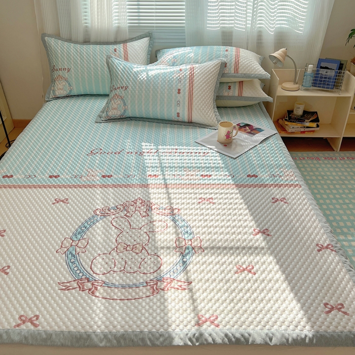 91家纺网 家纺一手货源 找家纺 顾里家纺 2024 新款凉豆豆印花席 蝴蝶结兔