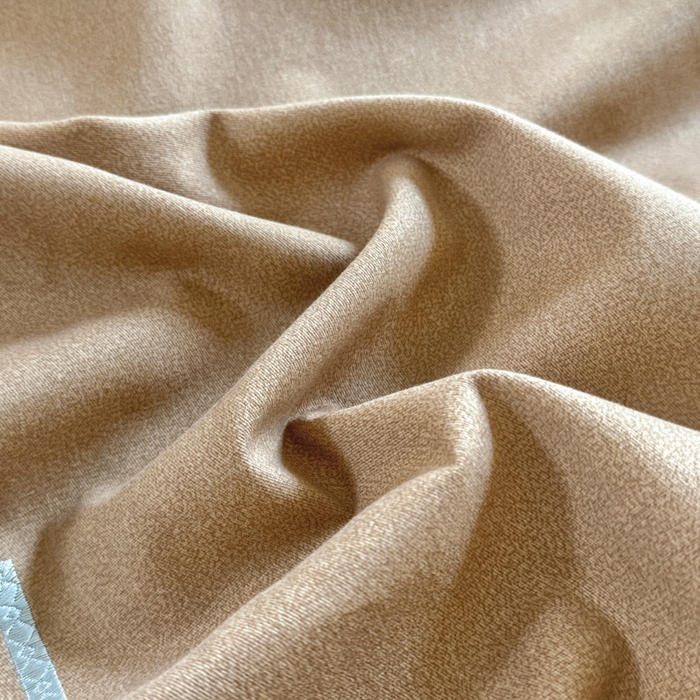 91家纺网 家纺一手货源 找家纺 艾迪尚家纺 2025新款纯色生态磨毛绣花单被套 麋鹿-驼色