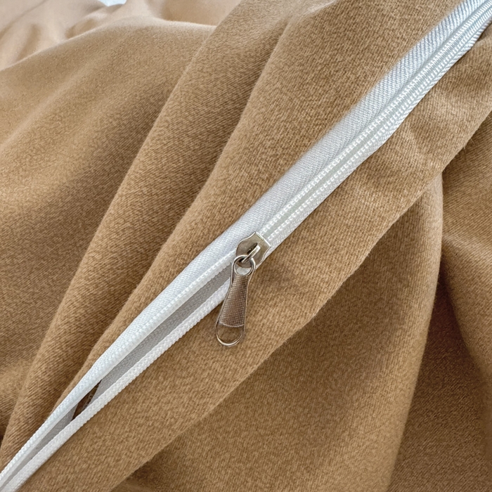 91家纺网 家纺一手货源 找家纺 艾迪尚家纺 2025新款纯色生态磨毛绣花单被套 麋鹿-驼色