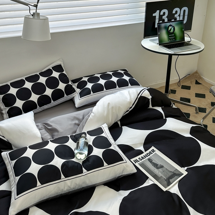 91家纺网 家纺一手货源 找家纺 摩卡 2024春夏新品进口水洗真丝现代简约系列四件套 圆舞曲-白