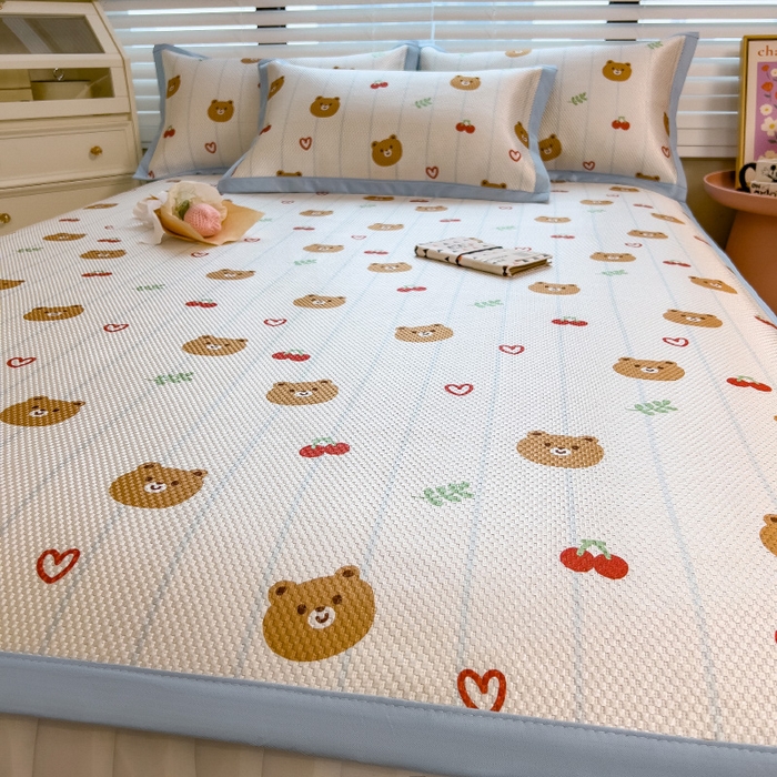 91家纺网 家纺一手货源 找家纺 布卢姆床垫 新款A类数码印花冰藤席夏凉席--床席款 樱桃熊