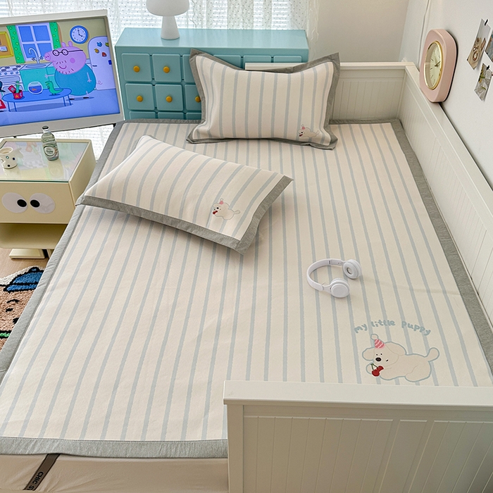 91家纺网 家纺一手货源 找家纺 昔可家纺 2024新款大版数码印花养生冰藤席 樱桃萌宠