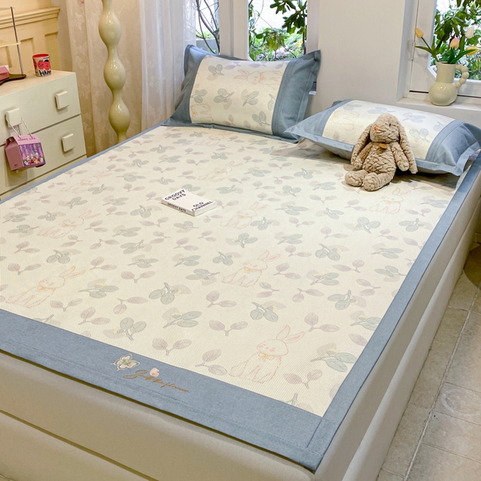 91家纺网 家纺一手货源 找家纺 慕澄2024新款A类时尚印花刺绣冰藤凉席 床席款-叶子兔