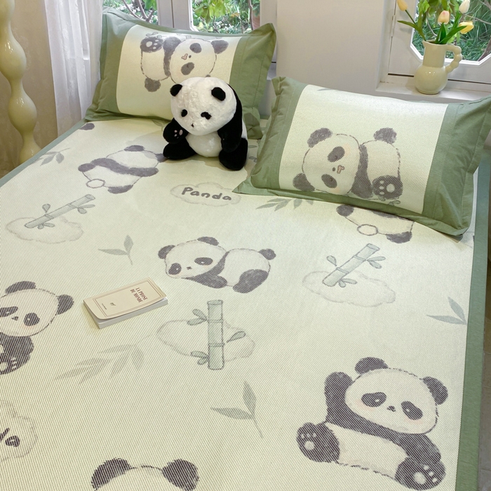 91家纺网 家纺一手货源 找家纺 慕澄2024新款A类时尚印花刺绣冰藤凉席 床席款-熊猫戏竹