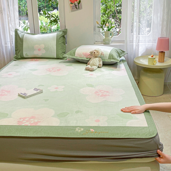 91家纺网 家纺一手货源 找家纺 慕澄2024新款A类时尚印花刺绣冰藤凉席 床笠款-油画花