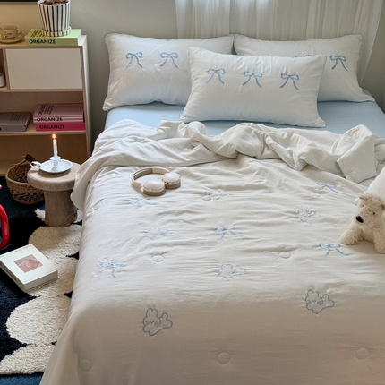 91家纺网 家纺一手货源 找家纺 （总）花伞 2024新款INS小红书毛巾绣刺绣夏被四件套（加v提供买家秀）