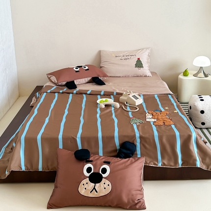 91家纺网 家纺一手货源 找家纺 （总）黛舒家居 2024新款60支莱赛尔数码印花卡通刺绣夏被